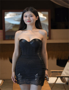 《肉欲性瘾H强啪-邻居的老婆》